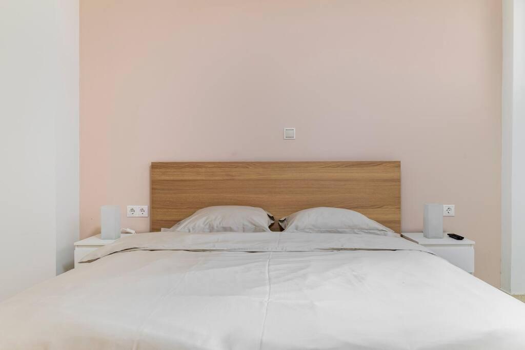 Apartment At Ano Glifada. Athens Exterior photo